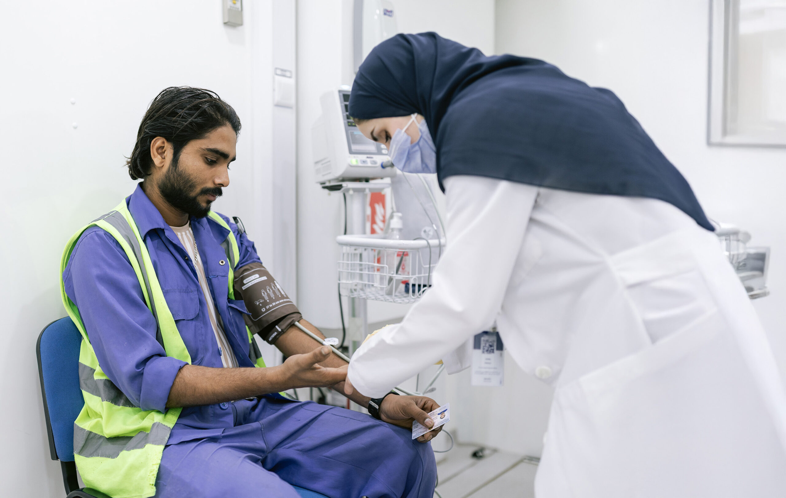 مؤسسة الجليلة ومجموعة لاندمارك تطلقان مبادرة صحيّة للعمال